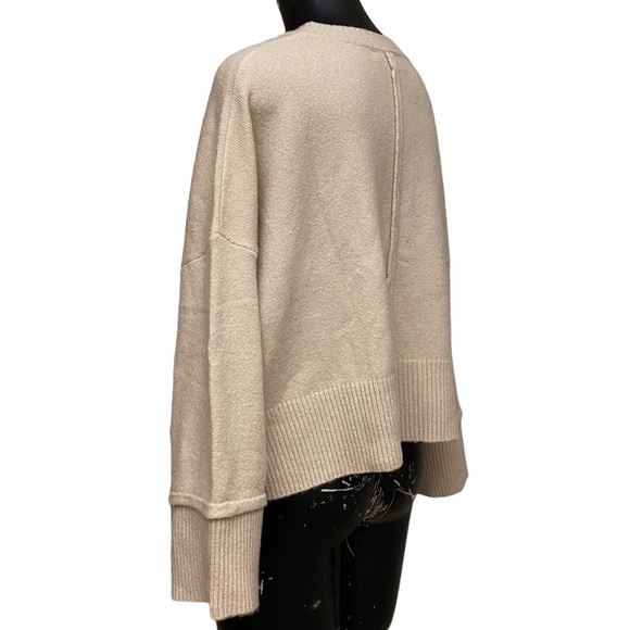 ILLA ILLA Cream Oversized Pullover Knit Sweater Size Small - Picture 5 of 7